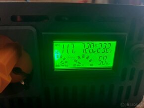 Prodám sinusový měnič napětí 12/230V 2000/4000W - 4