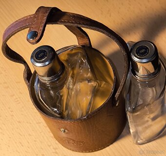Luxusní cestovní sada na alkohol Sir Rondos. - 4