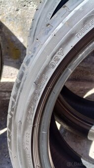 Sada letni pneu Bridgestone 225/40-18 vzorek okolo 5mm - 4