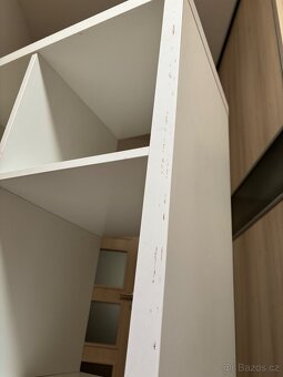 Ikea knihovna - 4