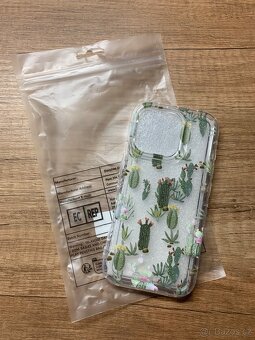 Obal/kryt na Iphone 16 Pro - 4