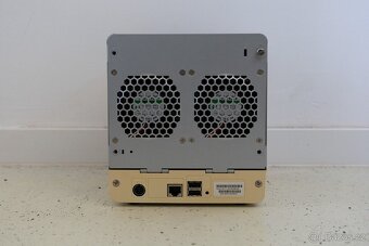 Disk Station Synology DS410j - 4