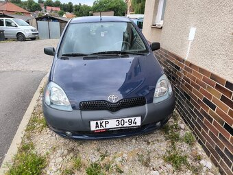 Toyota Yaris - 4