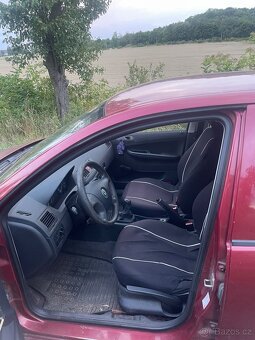 Škoda Fabia 1,2 HTP - Nová STK - 4