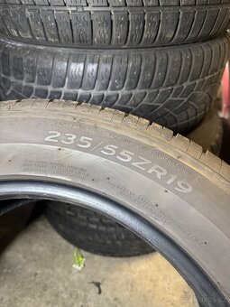 Hankook 235/55ZR19 - 4