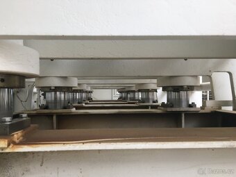 Průběžný dýhovací lis ORMA - 5100 x 1400 mm - 4