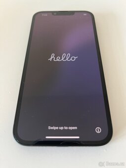 Apple iPhone 16e 128GB Black - 4