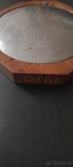 Těžítko asi? Z roku 1930 - 4