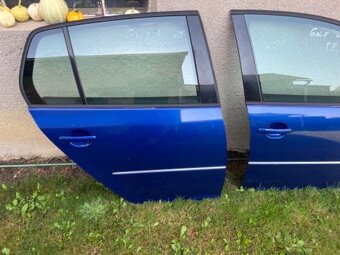 Dveře VW Golf V hatchback,cena za kus kompletních dve - 4