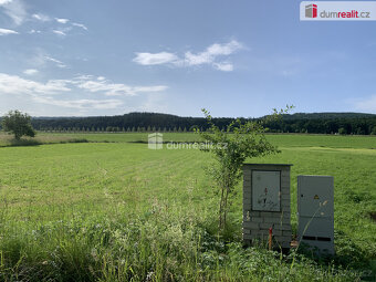 prodej krásného slunného st. pozemku o výměře 3.906 m2 v obc - 4