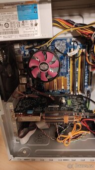 PC - Intel Core 2 duo / GeForce 9600GT - 4