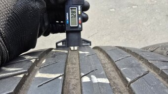 Letní pneu 225/40/18 Good Year - 4