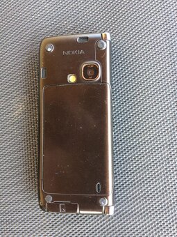 Nokia E90 - 4