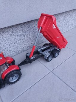Traktor s vlekem zn. Bruder - 4