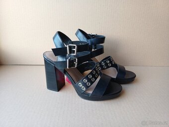 Černé páskové sandále vel.37 - 4