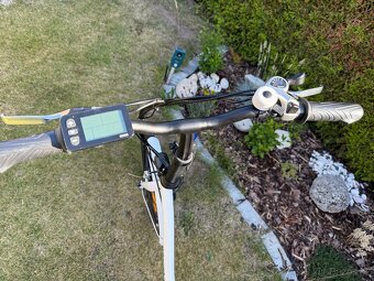 Skládaci elektrokolo - černé - 4