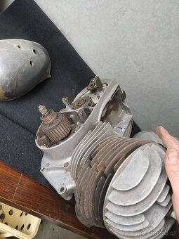 Motor Jawa ČZ 175 - 4