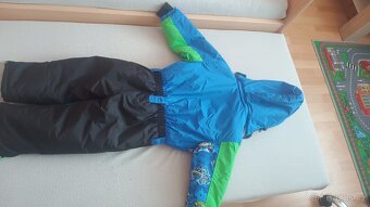 neonošená kombinéza - 4