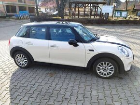 Mini Cooper D F55 diesel ročník 2015 - 4