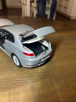 Alfa Romeo GT 1:18 Welly - 4