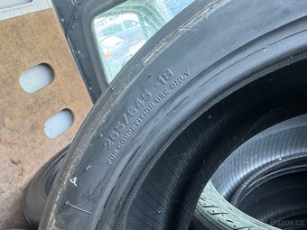 PIRELLI ZÁVODNÍ PNEU SMEĚS DS - 4