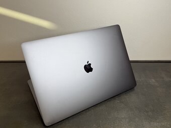 Macbook Pro 16" 2019 / I9 / 1TB / 16GB / Space gray - 4