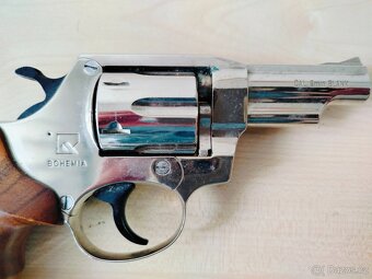 Plynový revolver HOLEK - 4