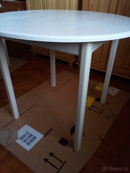 Prodám jídelní stůl kulatý 90cm - 4