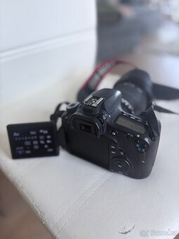 Canon EOS 60D + Sigma DC 18-200mm F3,5-6,3 - 4