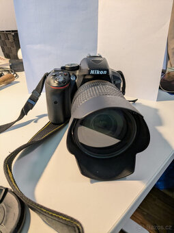 Nikon D5300 + 18-105 setový objektiv + příslušenství - 4