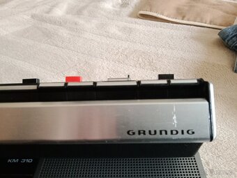 Prodám magnetofon Grundig . - 4