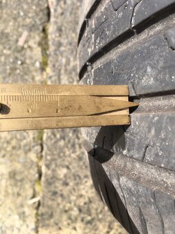 Continental 215/55R17 V - 4