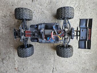 TRAXXAS RC MODEL E-REVO 58cm - 4