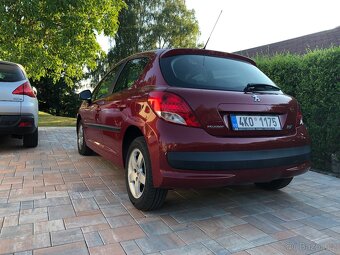 Peugeot 207 1.4i - 4