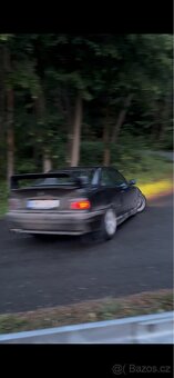 BMW e36 328i kupe - 4
