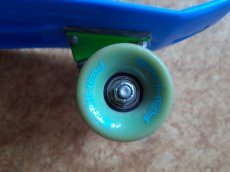 Modrý pennyboard Spokey 57 cm - 4