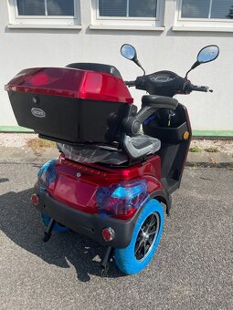 NOVÝ ELEKTRICKÝ TŘÍKOLOVÝ SKÚTR SELVO 31000 - 4