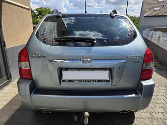 Hyundai Tucson 2.0-4x4-TAŽNÉ_1,6t-NÍZKÉ KM - 4