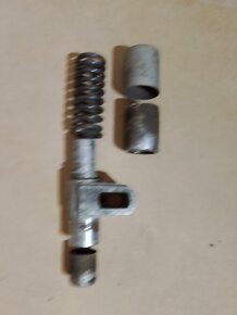 Jawa Pérák, část rámu, zadní kluzák, kryt, brzdový štít - 4