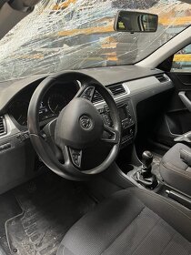 Náhradní díly z auta:Rapid Spaceback 1.2TSI kód Motoru CBZ - 4