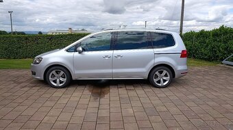 VW SHARAN 2.0 TDi 130KW DSG NAVI KAMERA WEBASTO ORIG.TAŽNÉ - 4