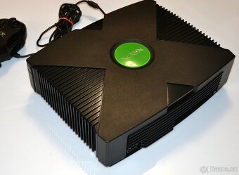 Xbox Video Game System + 4 hry - 4