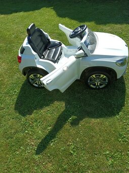 Dětské elektrické auto Mercedes Benz GLA - 4