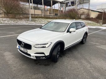 Volvo V90 Cross Country - 4