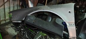 Levy predni blatnik audi A8 4D D2 3 kusy - 4