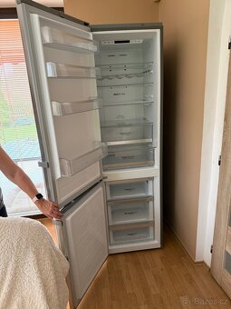 Lednice s mrazákem LG - 4