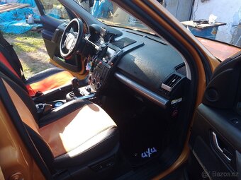 Land Rover Freelander 2 - 4