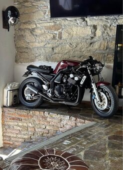 Yamaha FZ6 Fazer Custom Cafe Racer - 4