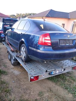nd škoda octavia 2 1.6mpi červená modrá zelená9598 9572 - 4