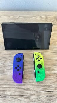 NINTENDO SWITCH OLED- SPECIAL EDITION - 4